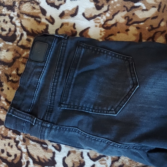 SALE‼️ Jeans & Sweatshirt BUNDLE - Picture 8 of 9